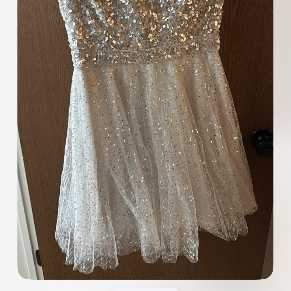 Cocktail dress - Picture 2 of 2